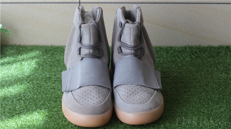 Adidas yeezy boost 750 grey gum glow in the dark